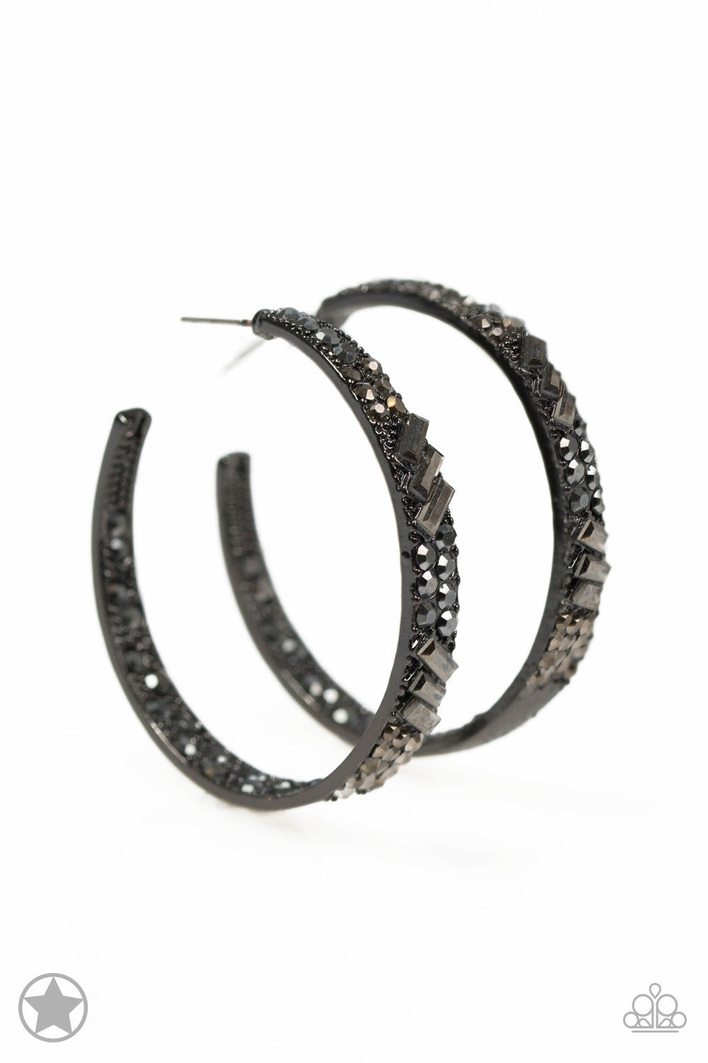 Paparazzi GLITZY By Association - Black Earringss