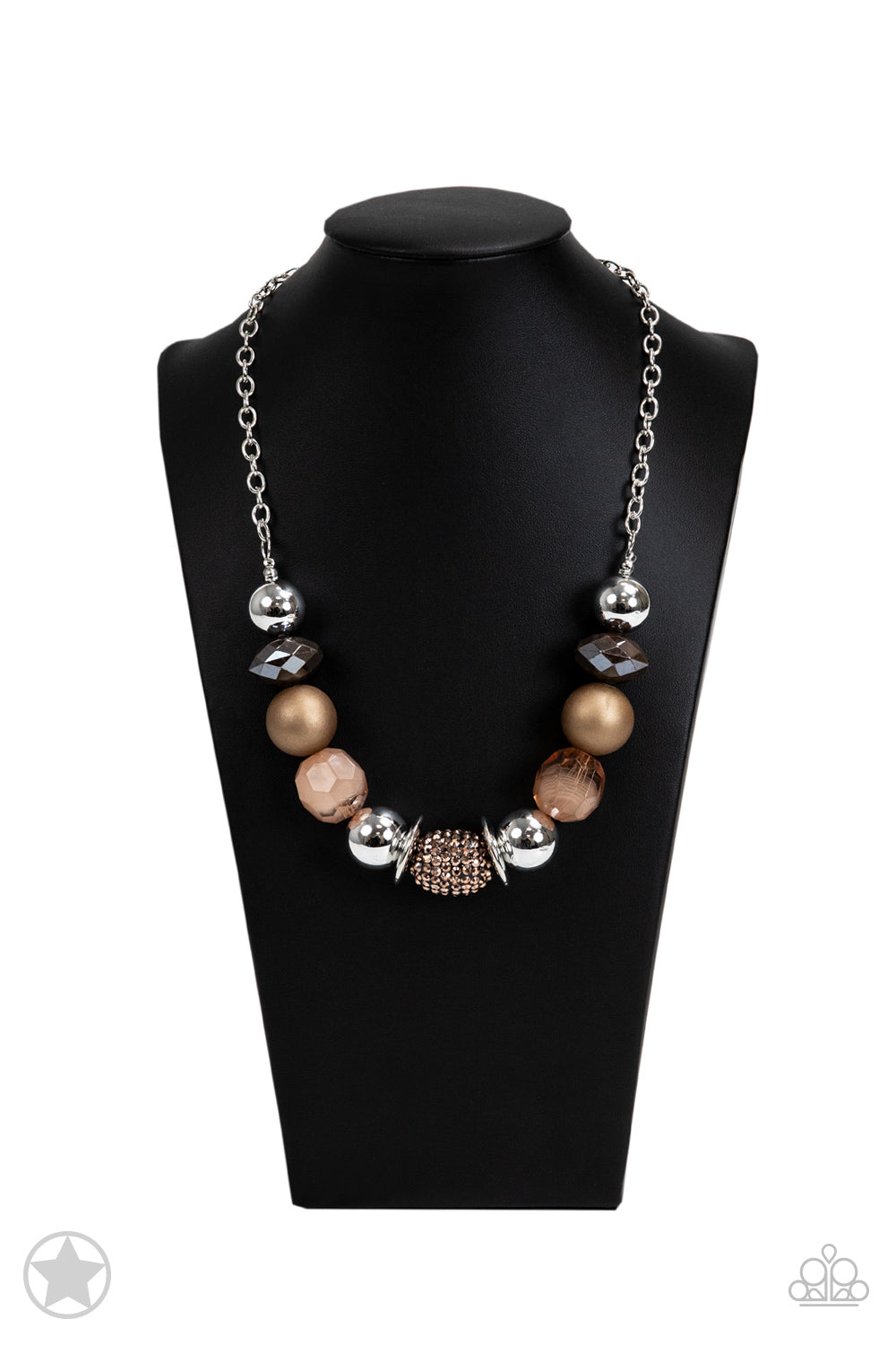 A Warm Welcome Paparazzi Blockbuster Necklace