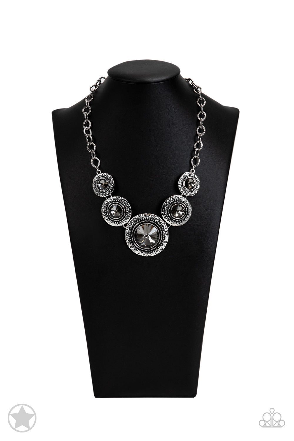 Paparazzi Global Glamour-Silver Necklace