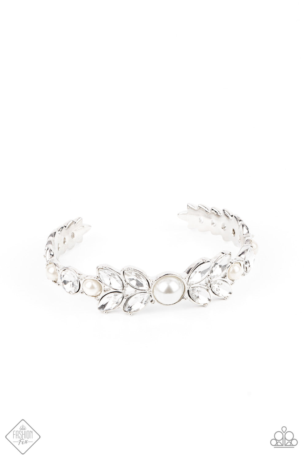 Paparazzi Regal Reminiscence-Silver Bracelet