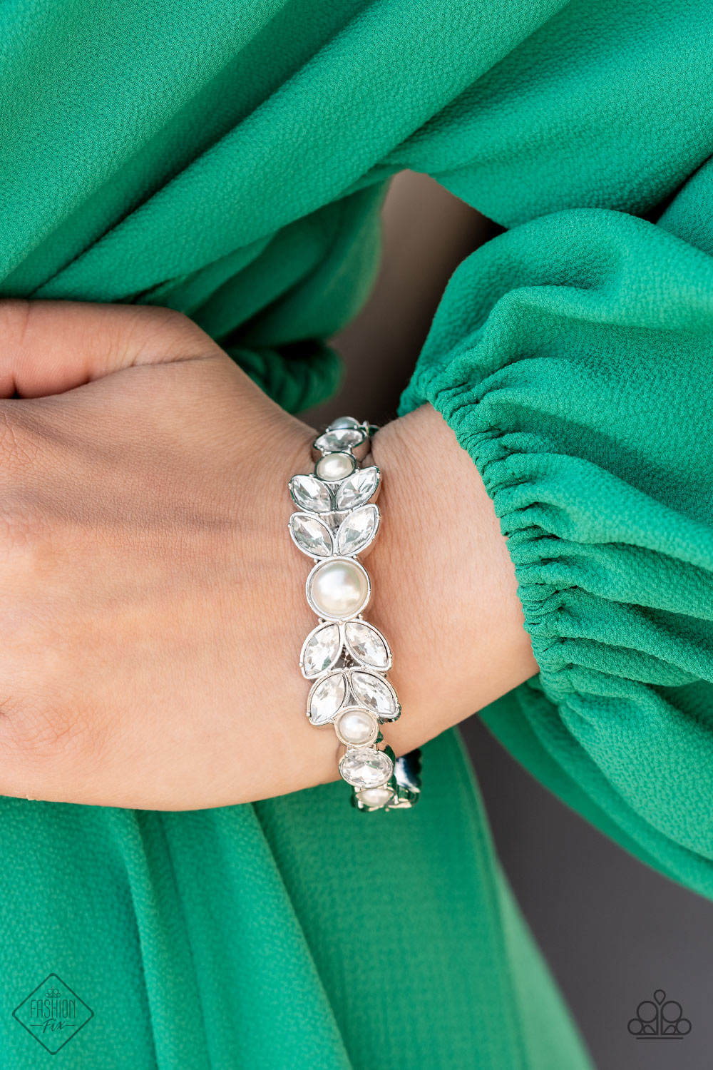 Paparazzi Regal Reminiscence-Silver Bracelet