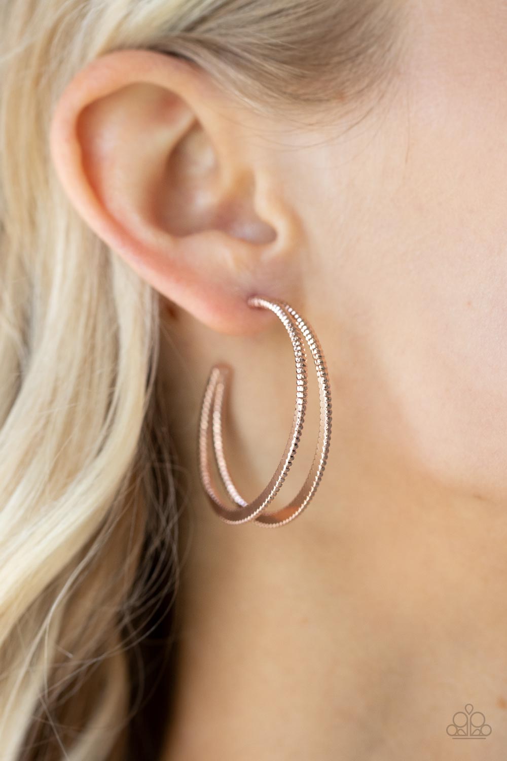 Rustic Curves - Rose Gold Paparazzi Earring