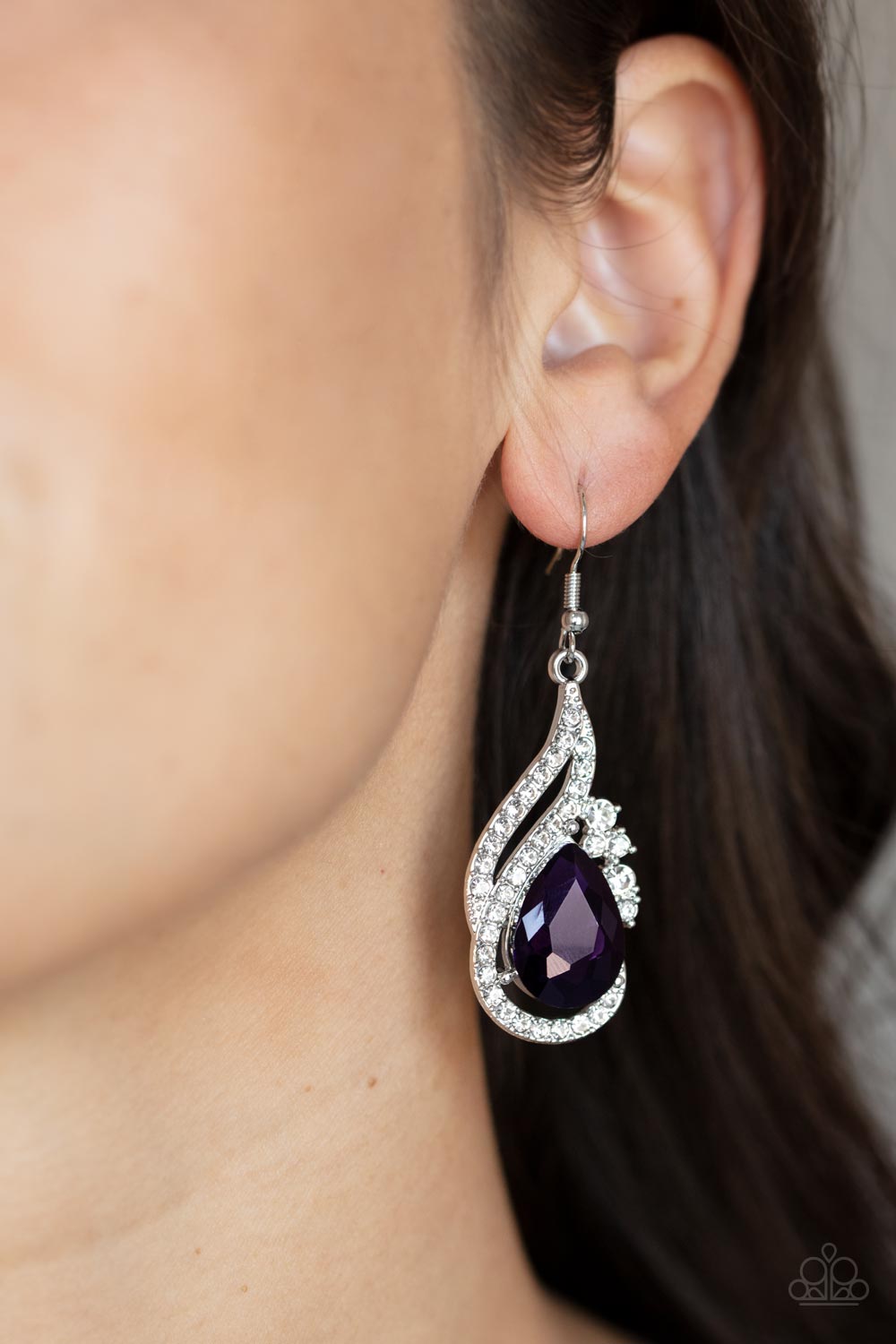 Dancefloor Diva - Purple Paparazzi Earring