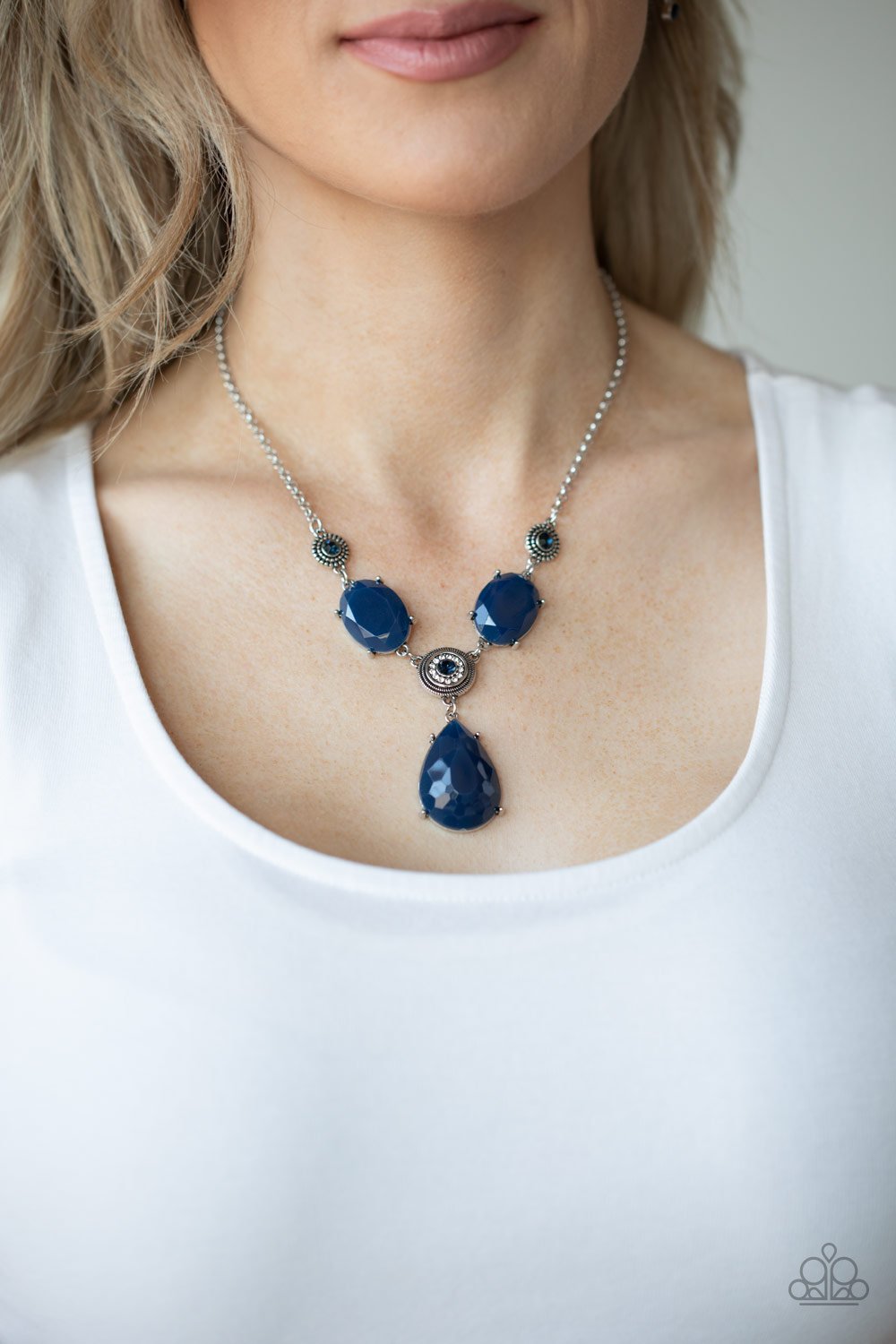 Heirloom Hideaway- Navy Blue Paparazzi Necklace