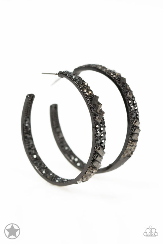Paparazzi GLITZY By Association - Black Earringss