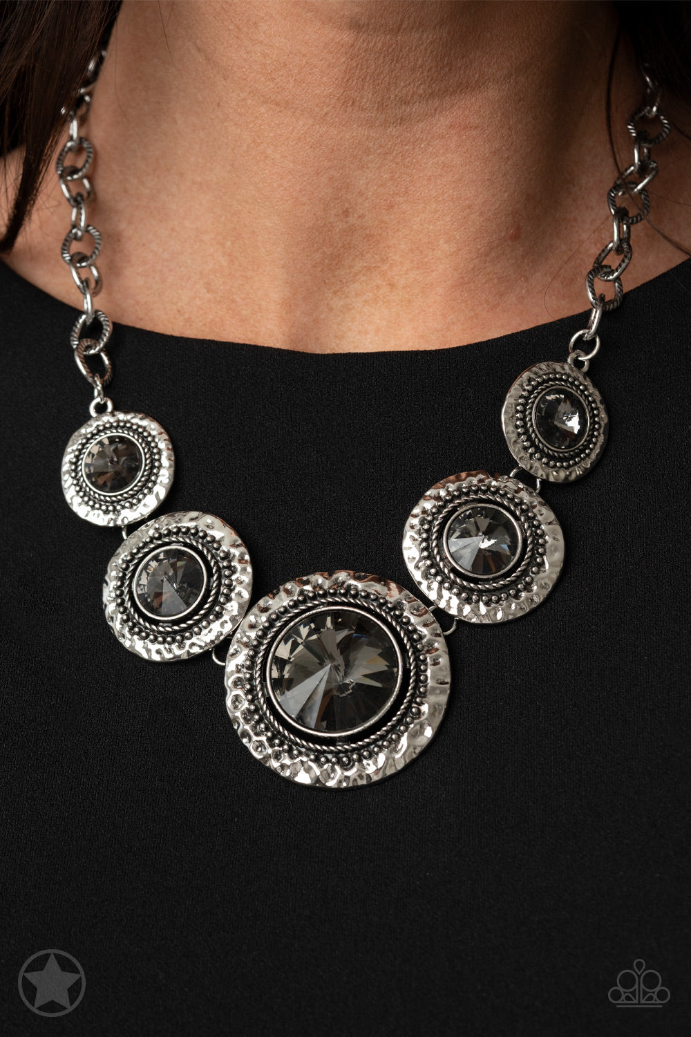 Paparazzi Global Glamour-Silver Necklace