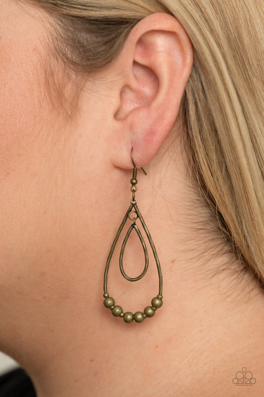 Paparazzi Artisanal Applique - Brass Earring