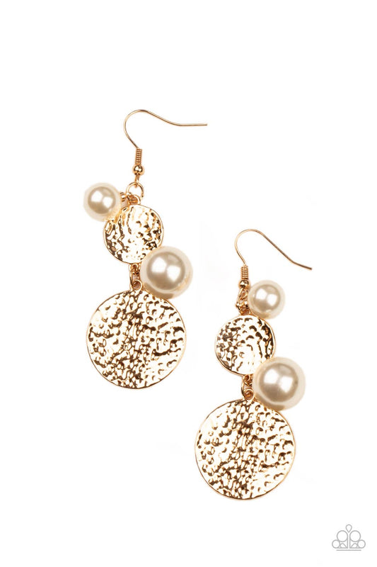 Paparazzi Pearl Dive - Gold Earrings