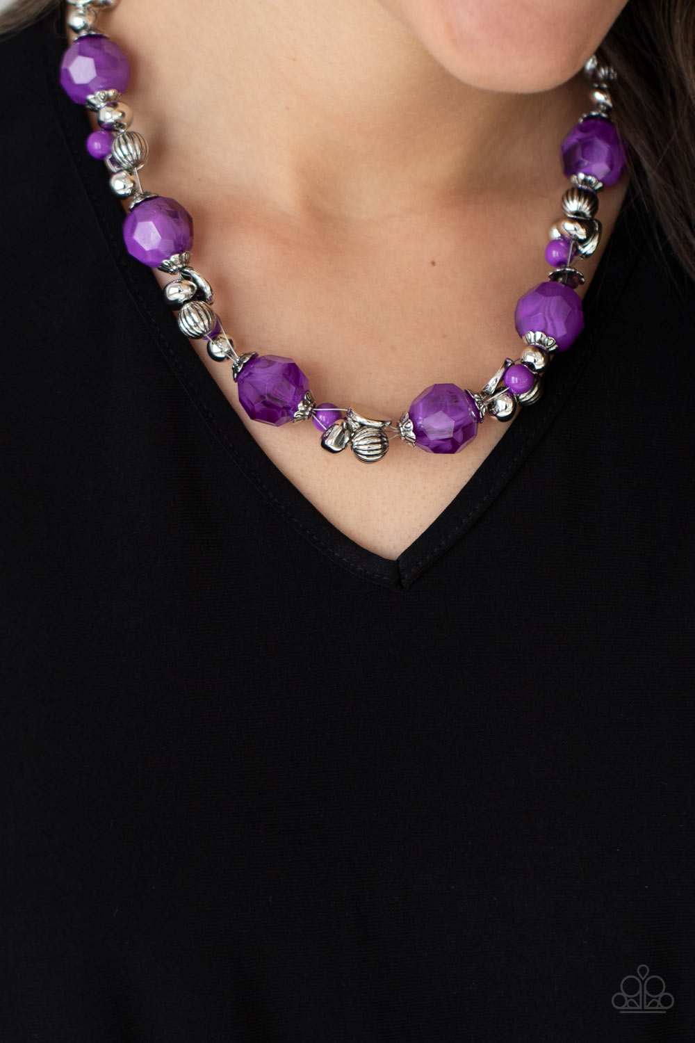 Paparazzi  Vici VACATION - Purple Necklace