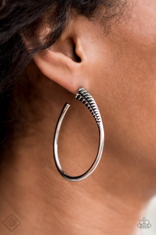 Paparazzi Fully Loaded - Silver Earring