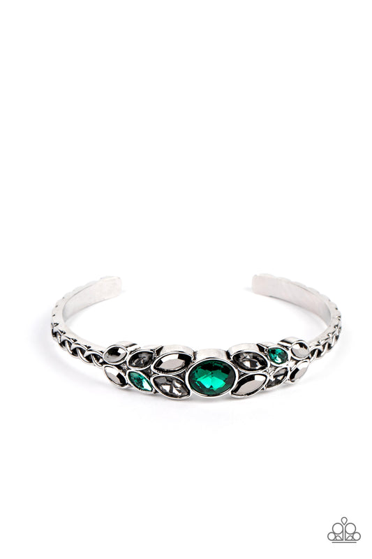 Vogue Vineyard - Green Paparazzi Bracelet