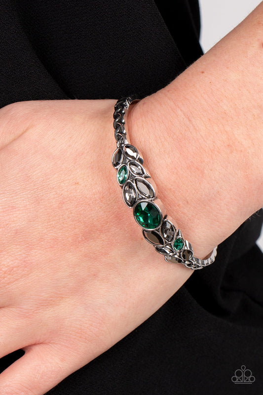 Vogue Vineyard - Green Paparazzi Bracelet