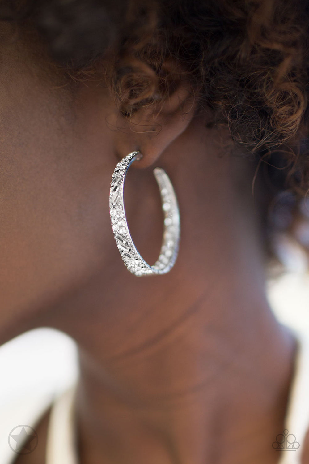 Paparazzi GLITZY By Association White Earrings