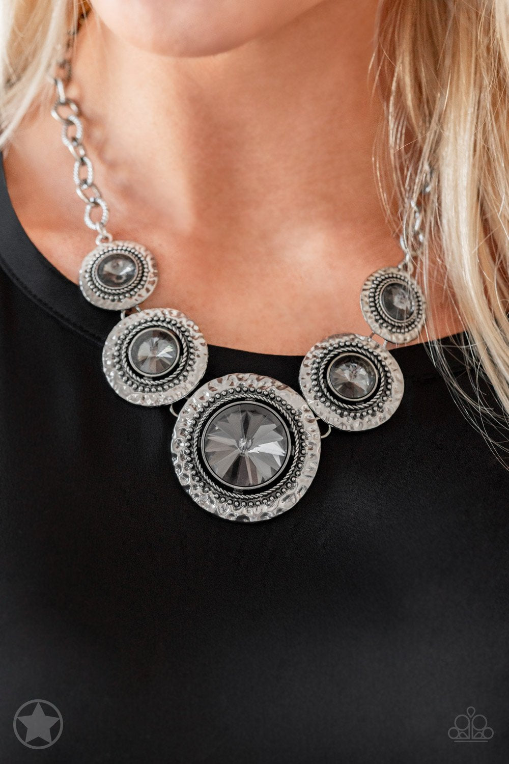 Paparazzi Global Glamour-Black Necklace